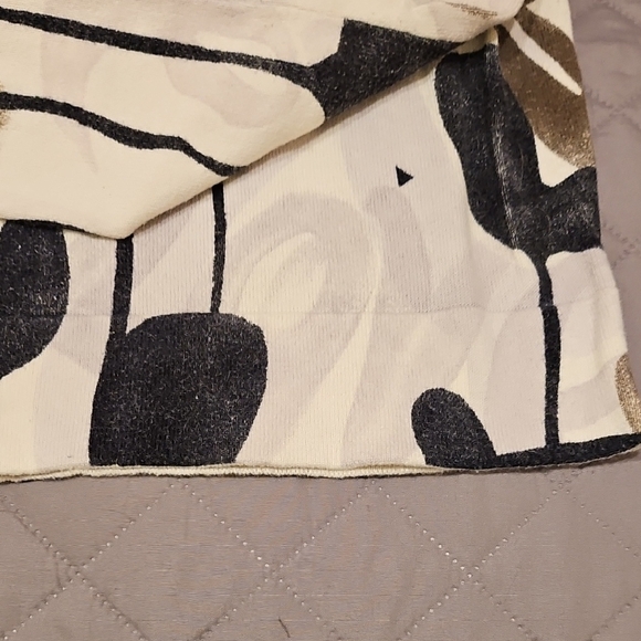 Lisa Todd Abstract "Love" Cream and Black Long Sleeve Cotton/Cashmere Sweater - Picture 11 of 16